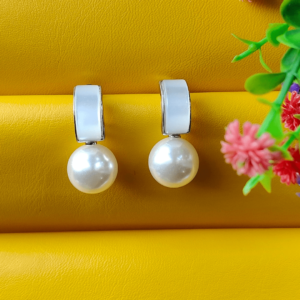 pearl earrings